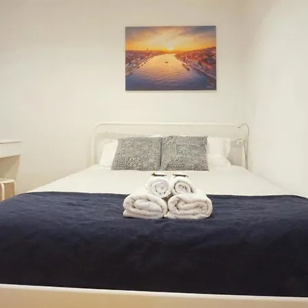 Guest house Forrester Downtown House *